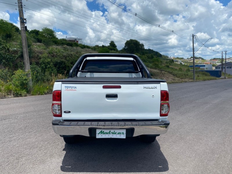 HILUX 3.0 SR 4X4 CD 16V TURBO INTERCOOLER DIESEL 4P MANUAL - 2011 - FLORES DA CUNHA