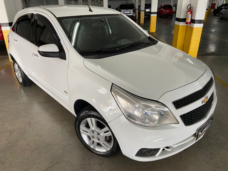 AGILE 1.4 MPFI LTZ 8V FLEX 4P MANUAL - 2011 - FARROUPILHA