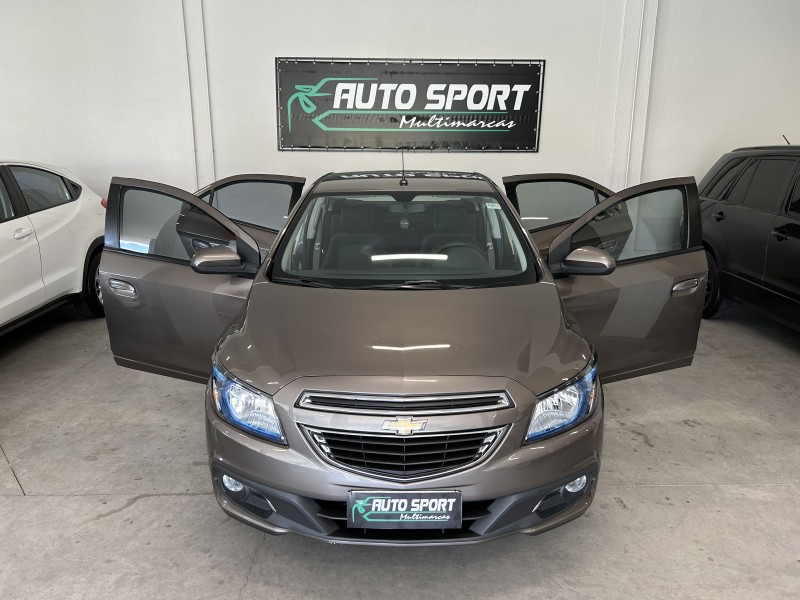 PRISMA 1.4 MPFI LTZ 8V FLEX 4P MANUAL - 2014 - CAXIAS DO SUL