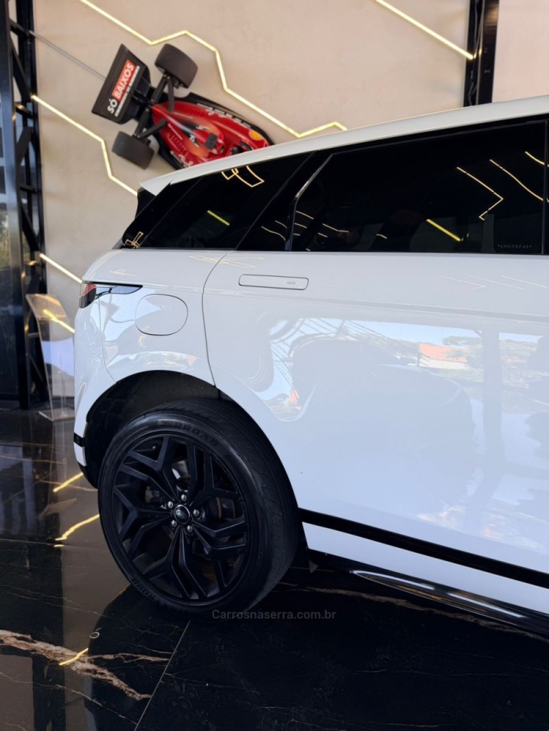 RANGE ROVER EVOQUE 2.0 R-DYNAMIC HSE AWD FLEX 4P AUTOMATICO - 2020 - CAXIAS DO SUL