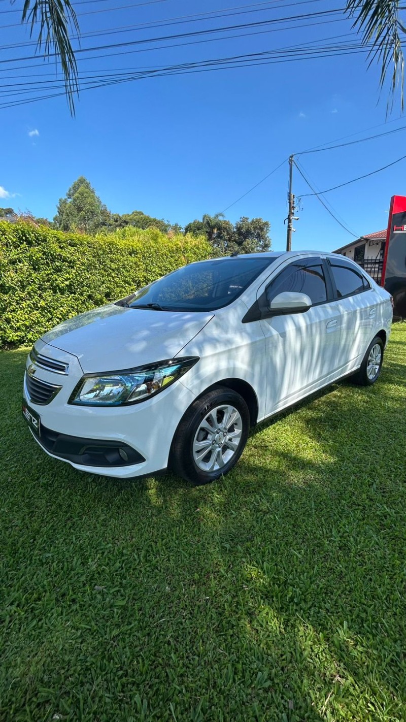 PRISMA 1.4 MPFI LTZ 8V FLEX 4P MANUAL - 2016 - BOM PRINCíPIO