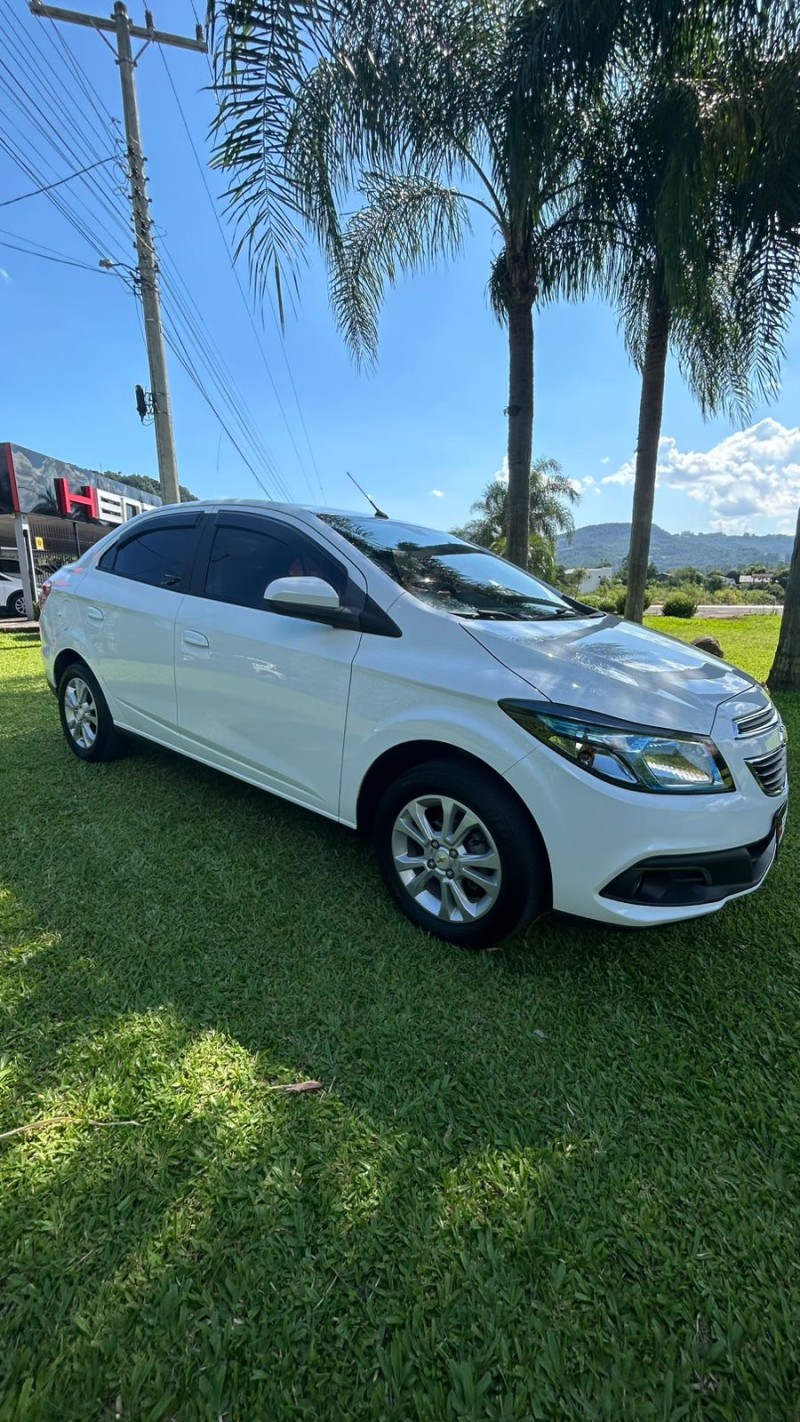 PRISMA 1.4 MPFI LTZ 8V FLEX 4P MANUAL - 2016 - BOM PRINCíPIO