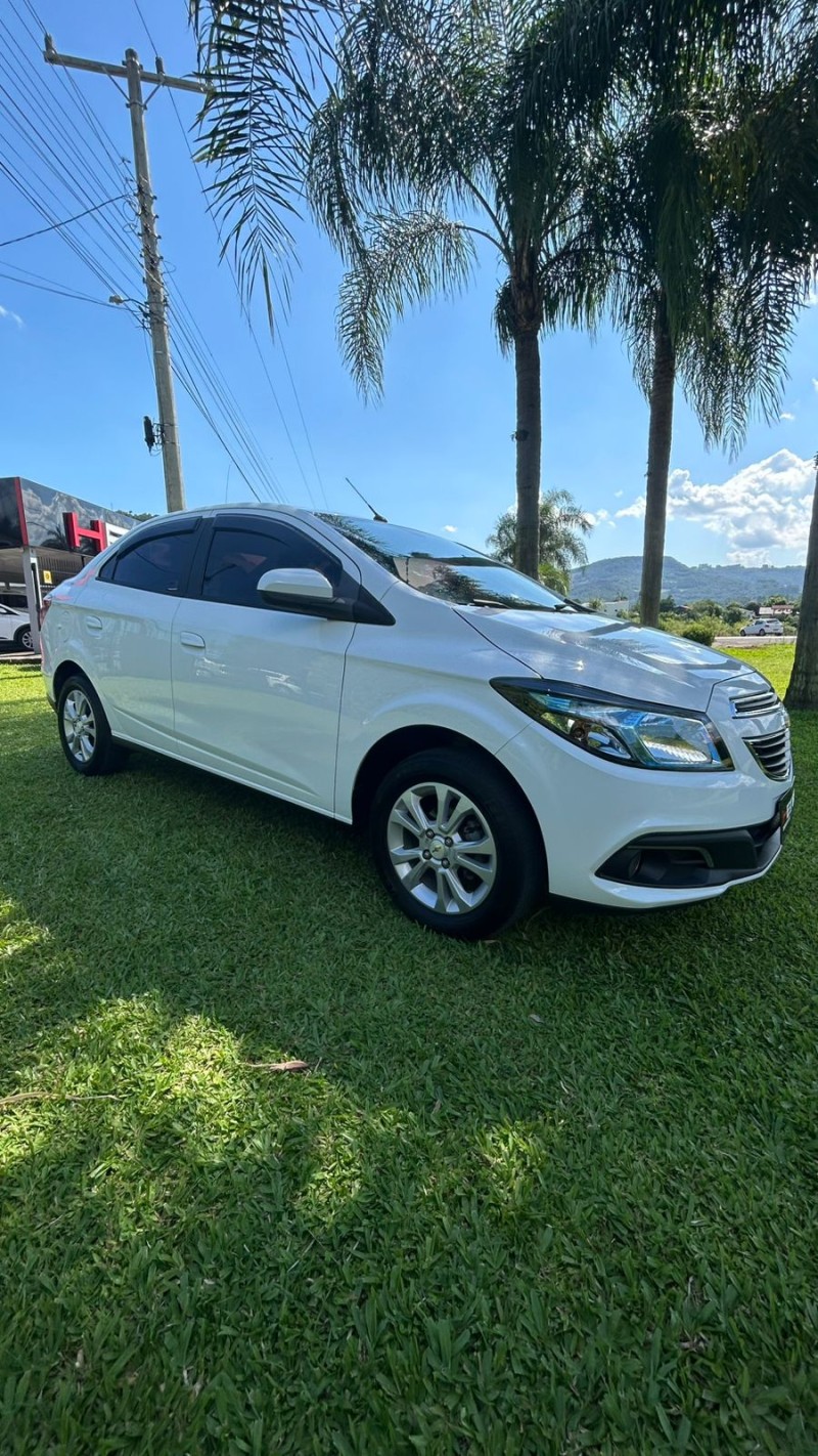 PRISMA 1.4 MPFI LTZ 8V FLEX 4P MANUAL - 2016 - BOM PRINCíPIO