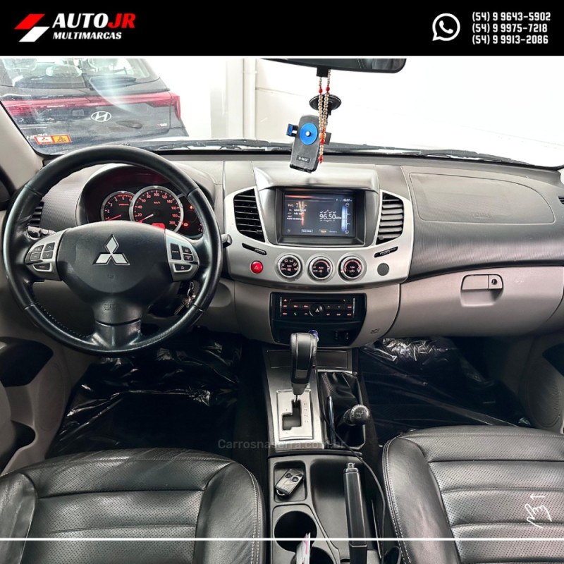 L200 TRITON 3.2 HPE 4X4 CD 16V TURBO INTERCOOLER DIESEL 4P AUTOMÁTICO - 2015 - VACARIA