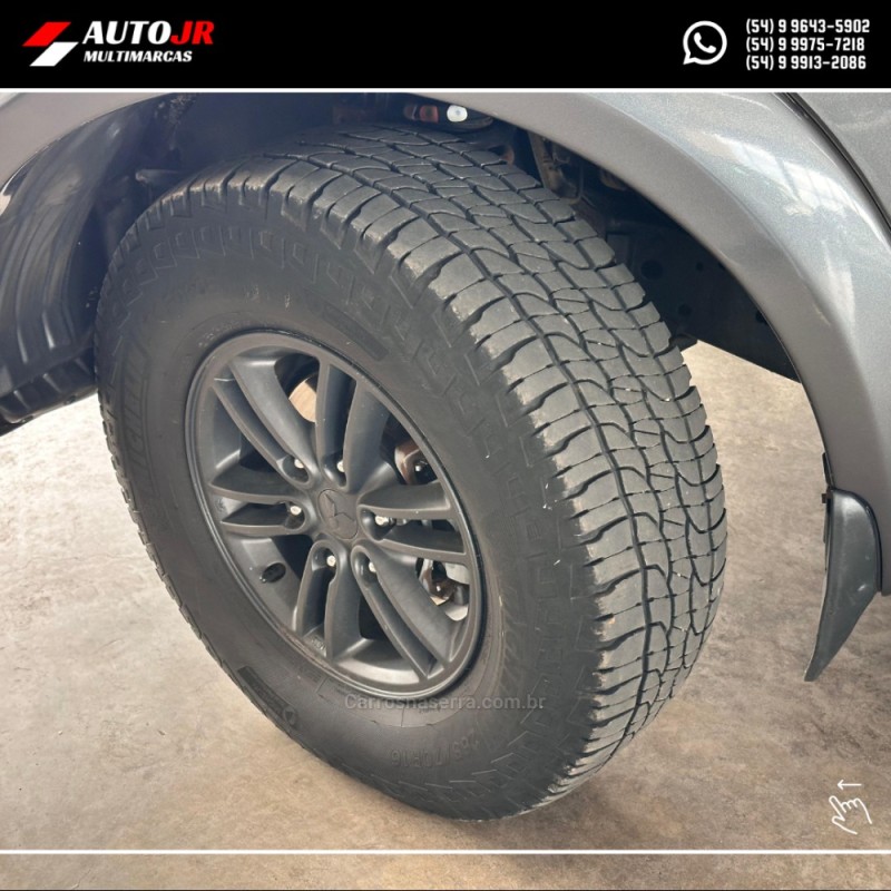 L200 TRITON 3.2 HPE 4X4 CD 16V TURBO INTERCOOLER DIESEL 4P AUTOMÁTICO - 2015 - VACARIA