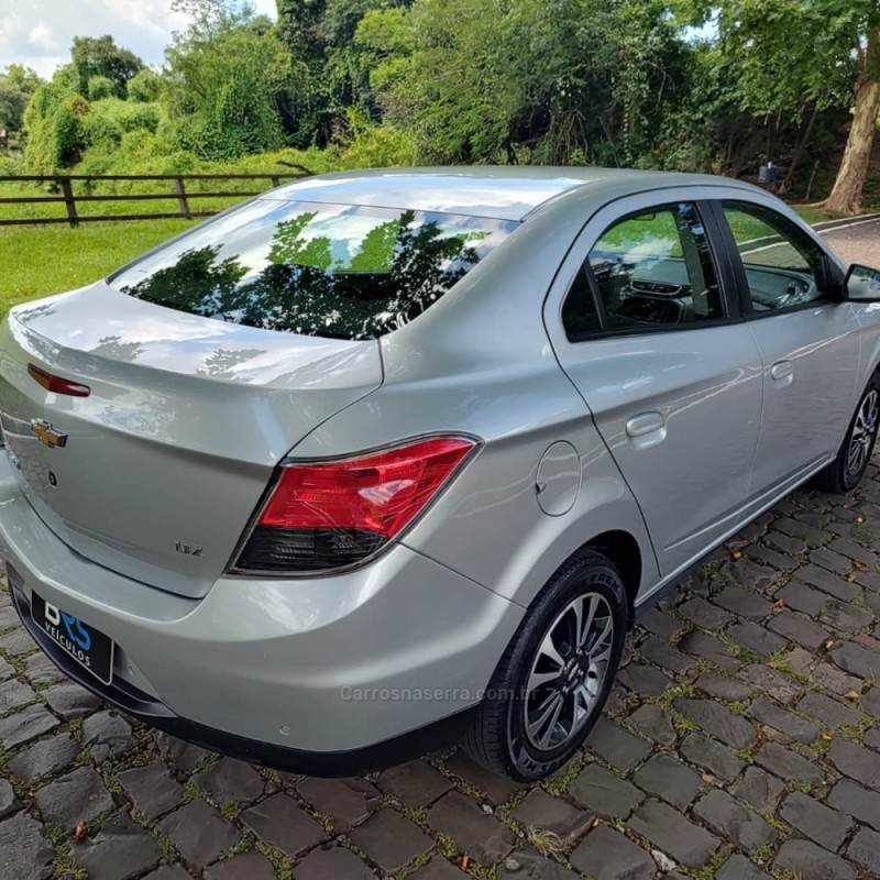 PRISMA 1.4 MPFI LT 8V FLEX 4P MANUAL - 2014 - BOM RETIRO DO SUL