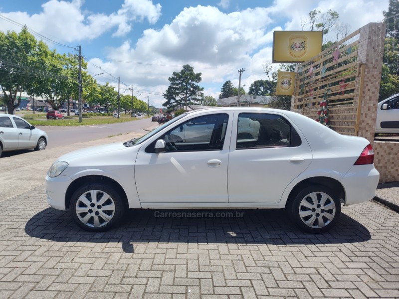 PRISMA 1.4 MPFI MAXX 8V FLEX 4P MANUAL - 2012 - CANELA