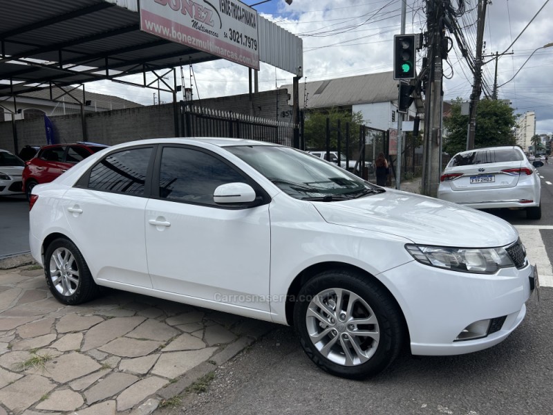 CERATO 1.6 EX3 SEDAN 16V GASOLINA 4P AUTOMÁTICO - 2011 - CAXIAS DO SUL