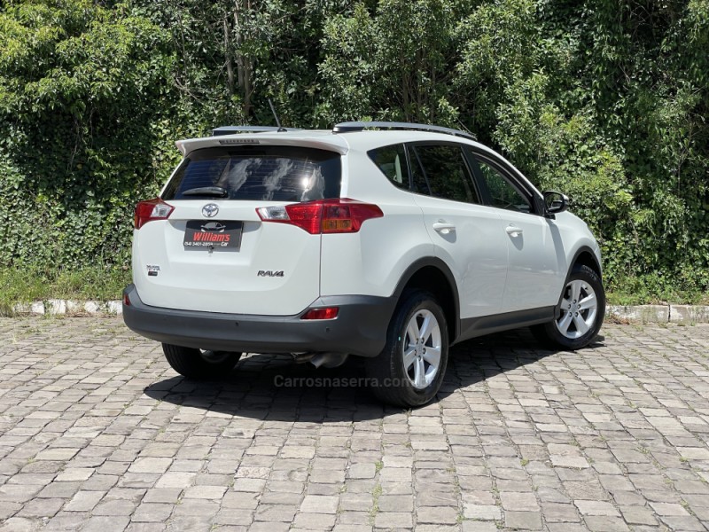 RAV4 2.0 4X2 16V GASOLINA 4P AUTOMÁTICO - 2013 - FARROUPILHA