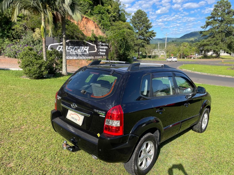 TUCSON 2.0 MPFI GLS TOP 16V 143CV 2WD FLEX 4P AUTOMÁTICO - 2014 - BOM PRINCíPIO