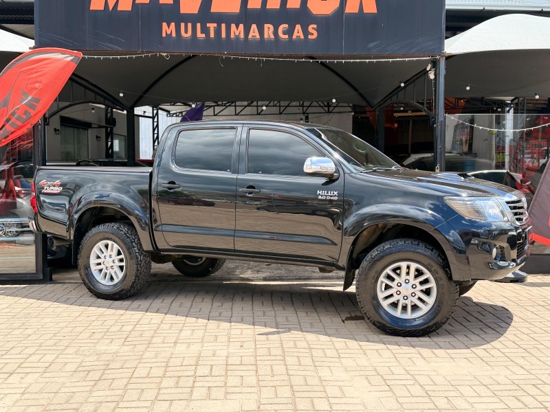 HILUX 3.0 SRV 4X4 CD 16V TURBO INTERCOOLER DIESEL 4P AUTOMÁTICO - 2013 - LAGOA VERMELHA