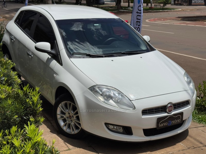 BRAVO 1.8 ESSENCE 16V FLEX 4P MANUAL - 2014 - LAGOA VERMELHA