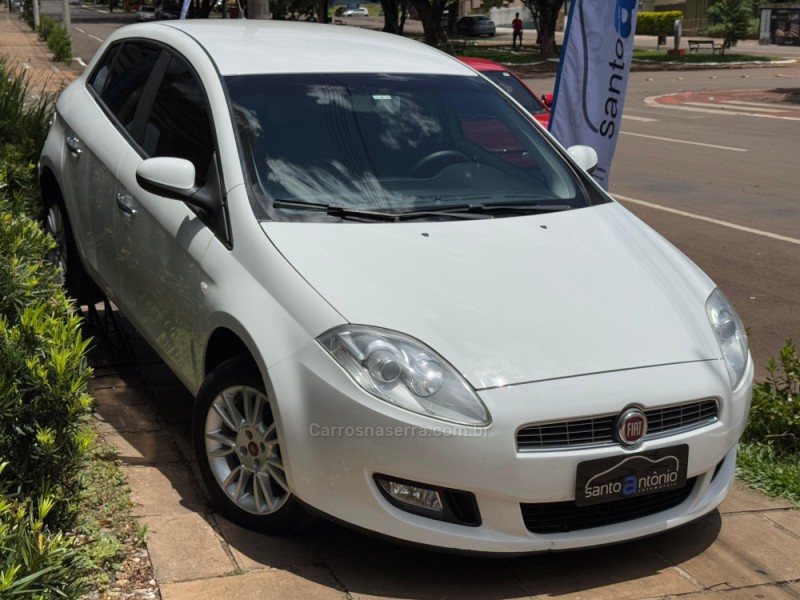 BRAVO 1.8 ESSENCE 16V FLEX 4P MANUAL - 2014 - LAGOA VERMELHA