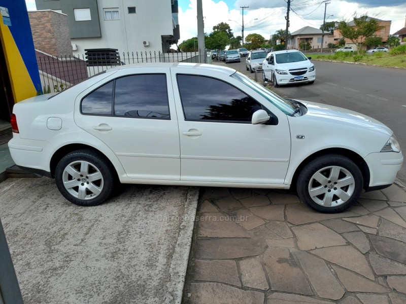 BORA 2.0 MI 8V FLEX 4P AUTOMÁTICO - 2009 - NOVA PRATA