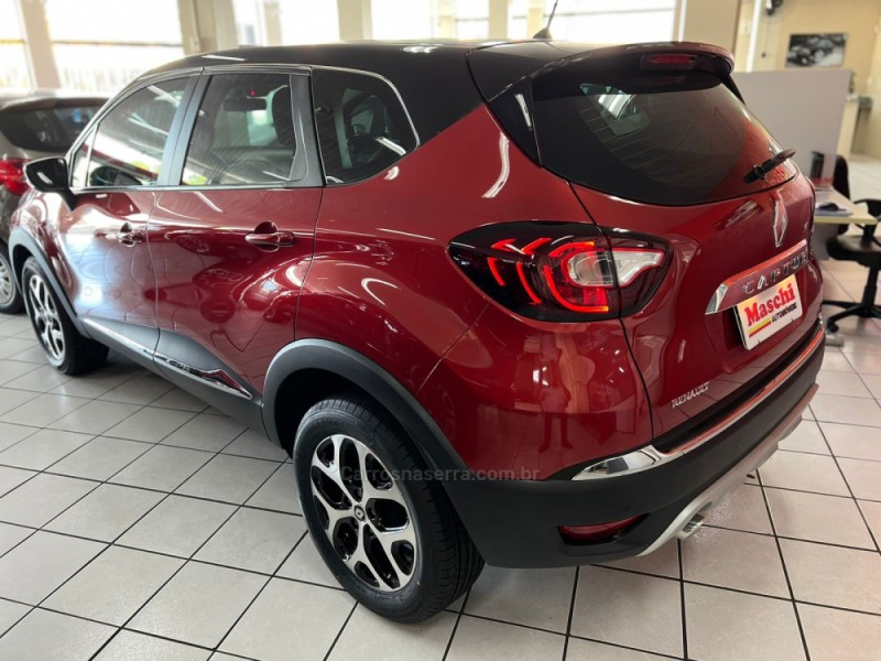 CAPTUR 2.0 16V FLEX INTENSE AUTOMÁTICO - 2018 - CAXIAS DO SUL