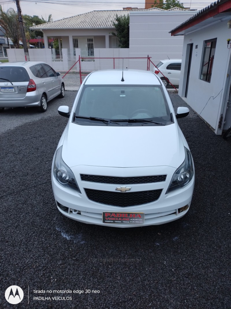 AGILE 1.4 MPFI LTZ 8V FLEX 4P MANUAL - 2013 - SOMBRIO