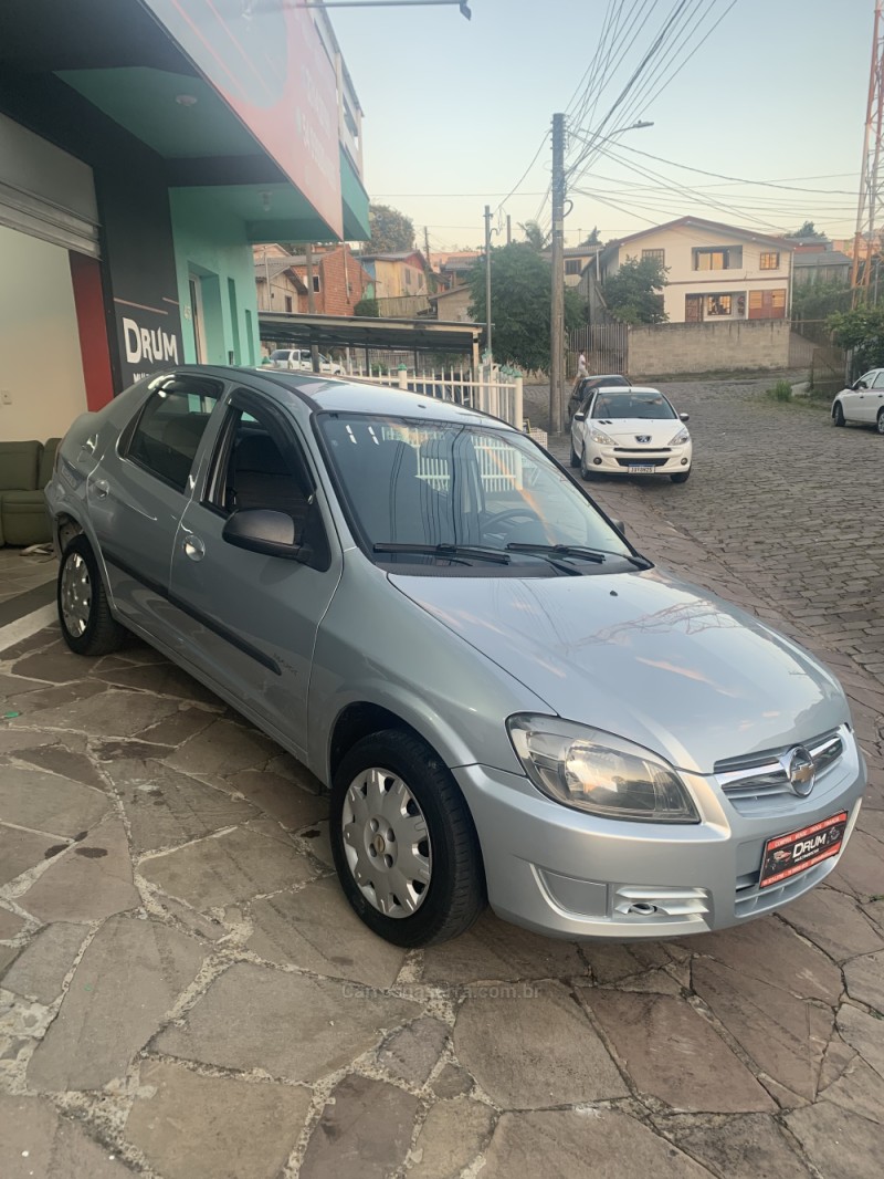 PRISMA 1.4 MPFI LT 8V FLEX 4P MANUAL - 2011 - CAXIAS DO SUL