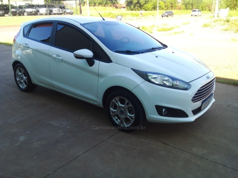 FIESTA 1.6 SE HATCH 16V FLEX 4P MANUAL - 2016 - ARROIO DO MEIO