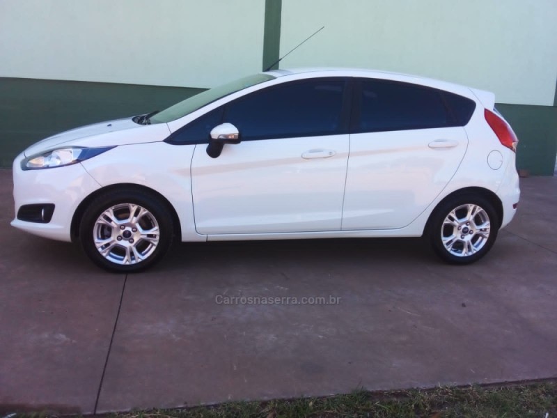 FIESTA 1.6 SE HATCH 16V FLEX 4P MANUAL - 2016 - ARROIO DO MEIO