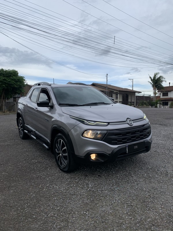 TORO 2.0 16V ULTRA 4X4 AT9 DIESEL 4P AUTOMÁTICO - 2021 - CAXIAS DO SUL