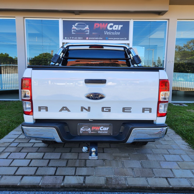 RANGER 2.5 XLS 4X2 CD 16V FLEX 4P MANUAL - 2014 - BENTO GONçALVES