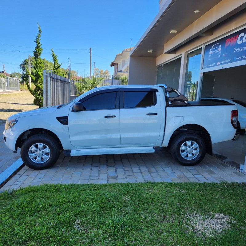 RANGER 2.5 XLS 4X2 CD 16V FLEX 4P MANUAL - 2014 - BENTO GONçALVES