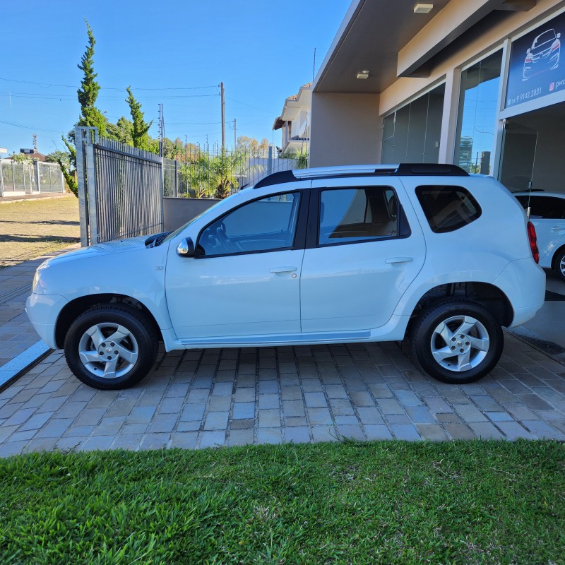 DUSTER 1.6 DYNAMIQUE 4X2 16V FLEX 4P MANUAL - 2013 - BENTO GONçALVES