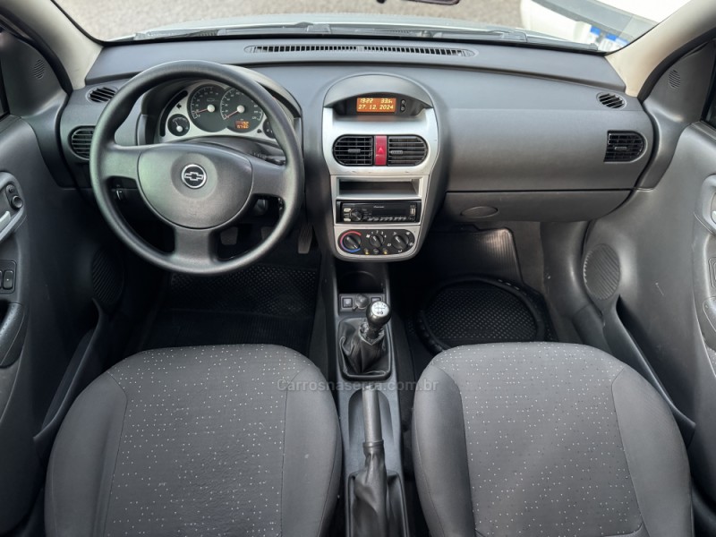 CORSA 1.4 MPFI PREMIUM SEDAN 8V FLEX 4P MANUAL - 2009 - NOVO HAMBURGO