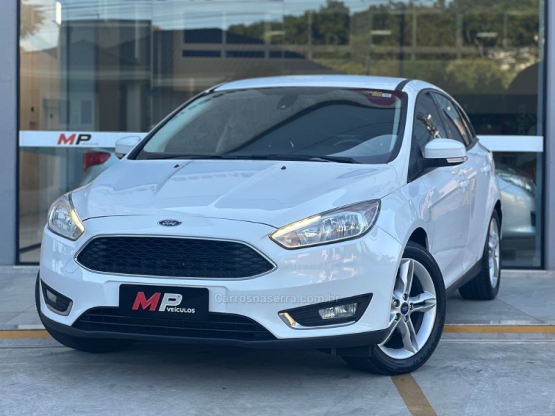 FOCUS 1.6 SE 8V FLEX 4P MANUAL - 2018 - TUPANDI