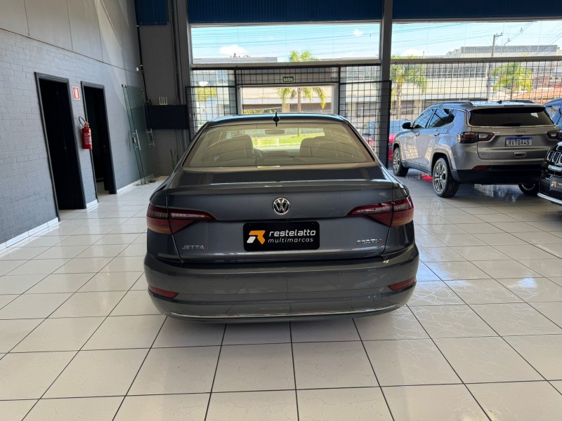 JETTA 1.4 16V TSI COMFORTLINE FLEX 4P TIPTRONIC - 2018 - CAXIAS DO SUL