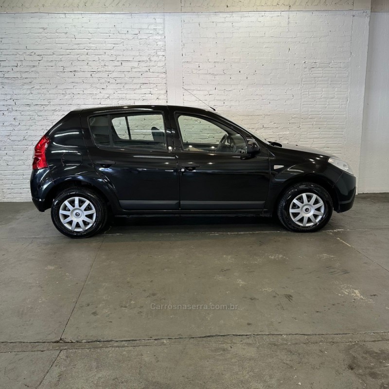 SANDERO 1.0 EXPRESSION 16V FLEX 4P MANUAL - 2011 - CAXIAS DO SUL