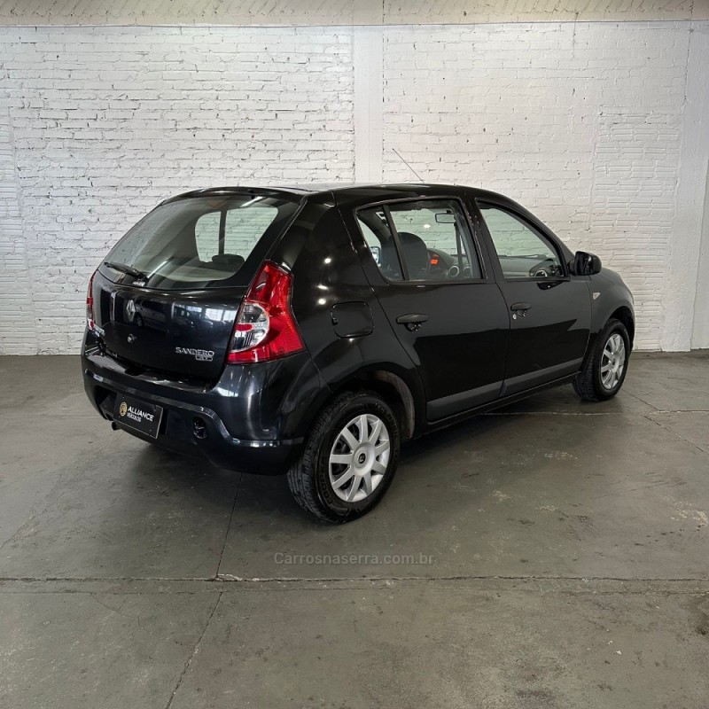 SANDERO 1.0 EXPRESSION 16V FLEX 4P MANUAL - 2011 - CAXIAS DO SUL