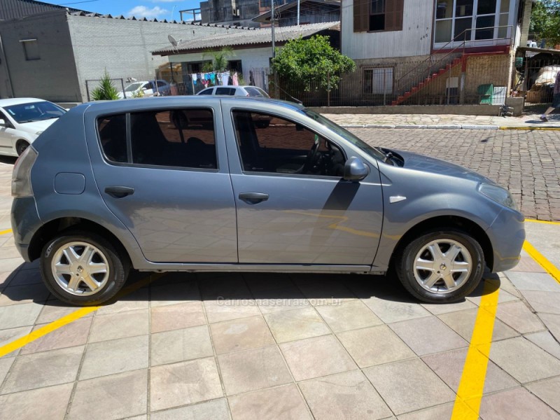 SANDERO 1.6 EXPRESSION 8V FLEX 4P MANUAL - 2014 - CAXIAS DO SUL