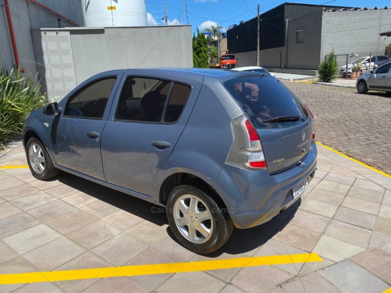 SANDERO 1.6 EXPRESSION 8V FLEX 4P MANUAL - 2014 - CAXIAS DO SUL