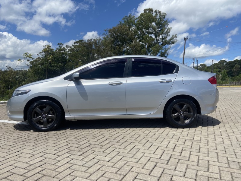 CITY 1.5 LX 16V FLEX 4P MANUAL - 2011 - CAXIAS DO SUL