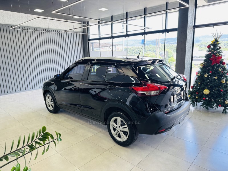 KICKS 1.6 16V FLEX S 4P MANUAL - 2019 - DOIS IRMãOS