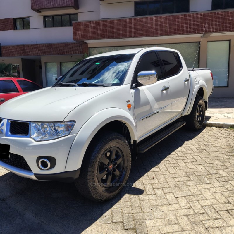 L200 TRITON 3.2 HPE 4X4 CD 16V TURBO INTERCOOLER DIESEL 4P AUTOMÁTICO