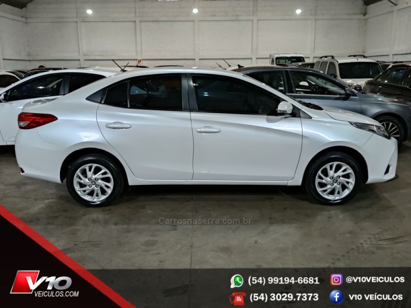 YARIS 1.5 XS SEDAN 16V FLEX 4P AUTOMÁTICO - 2023 - CAXIAS DO SUL