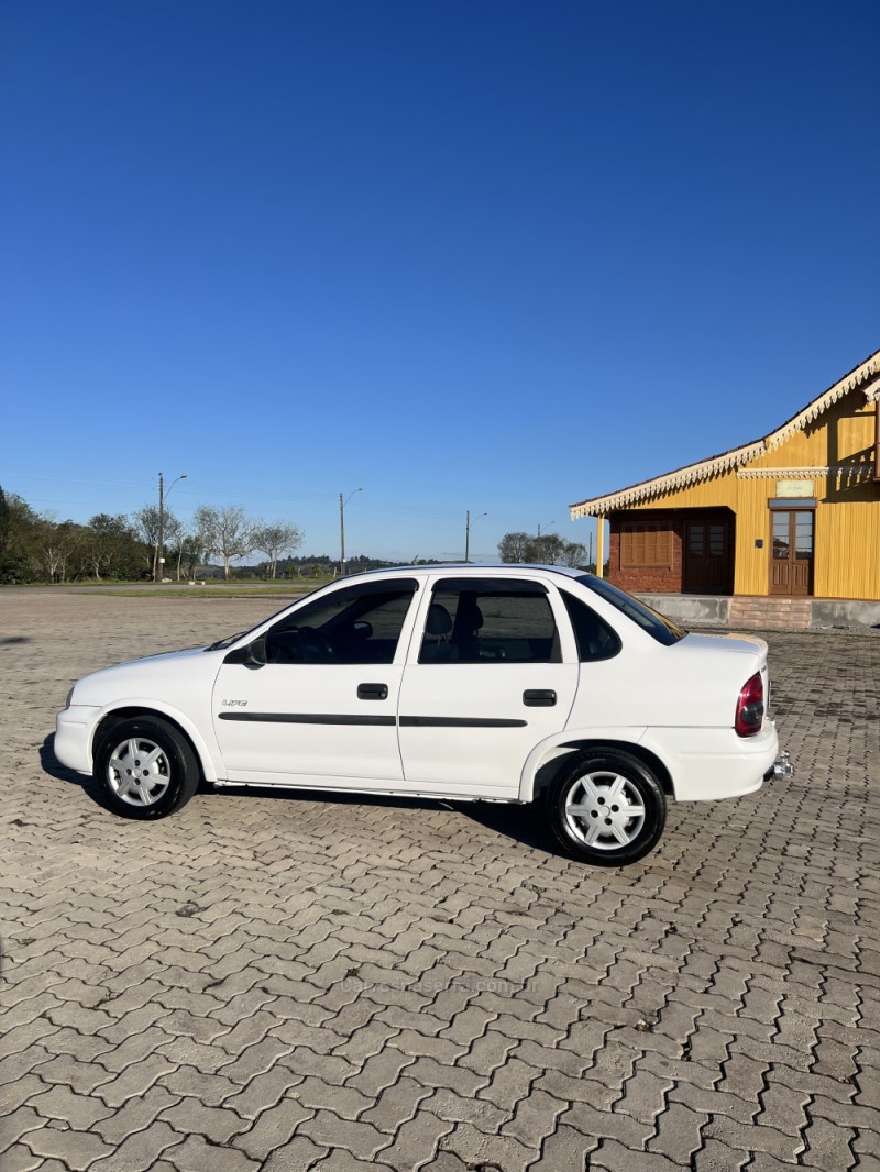 CORSA 1.0 MPFI CLASSIC SEDAN 8V GASOLINA 4P MANUAL - 2006 - ANTôNIO PRADO