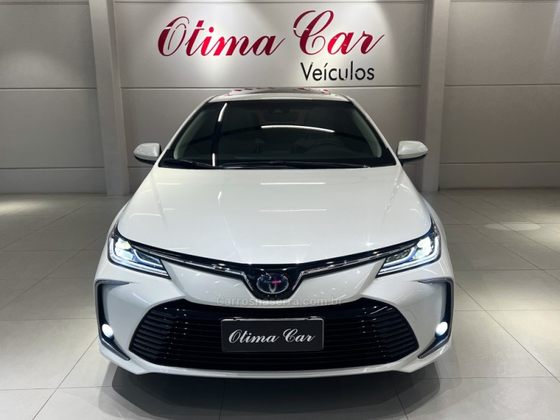 COROLLA 1.8 ALTIS PREMIUM 16V HÍBRIDO 4P AUTOMÁTICO - 2020 - FLORES DA CUNHA