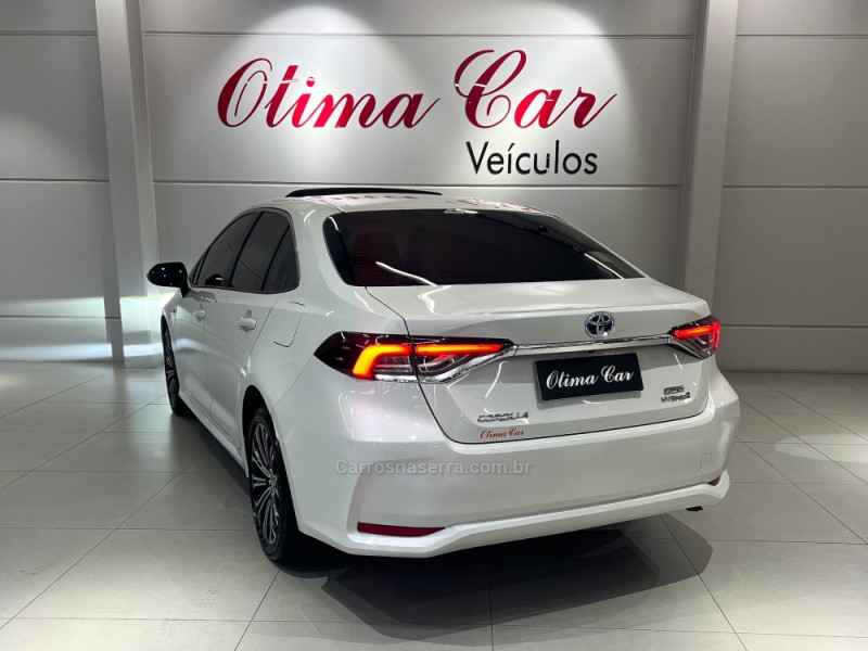 COROLLA 1.8 ALTIS PREMIUM 16V HÍBRIDO 4P AUTOMÁTICO - 2020 - FLORES DA CUNHA