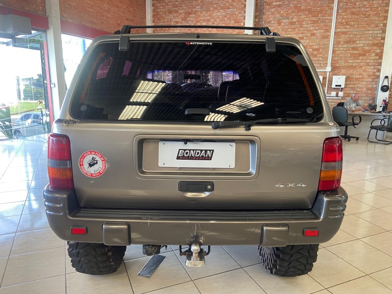 GRAND CHEROKEE 4.0 LAREDO 4X4 6I 12V GASOLINA 4P AUTOMÁTICO - 1998 - FARROUPILHA