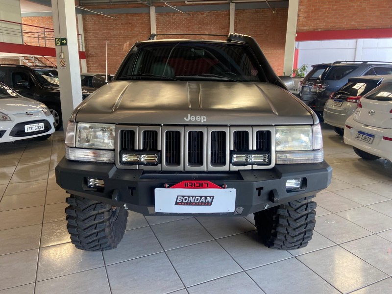 GRAND CHEROKEE 4.0 LAREDO 4X4 6I 12V GASOLINA 4P AUTOMÁTICO - 1998 - FARROUPILHA