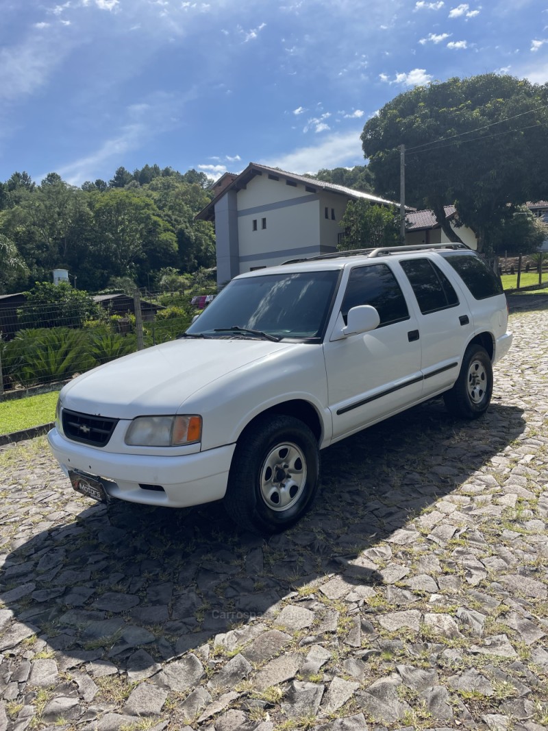 BLAZER 2.2 EFI DLX 4X2 8V GASOLINA 4P MANUAL - 1997 - PAROBé