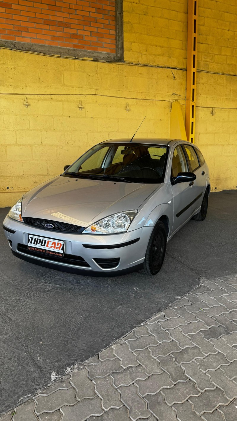 FOCUS 1.6 GL 8V GASOLINA 4P MANUAL - 2005 - CAXIAS DO SUL