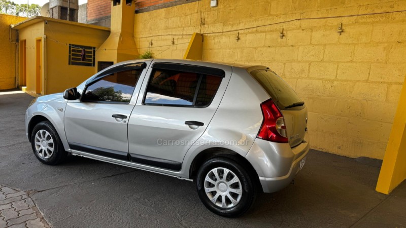 SANDERO 1.0 EXPRESSION 16V FLEX 4P MANUAL - 2011 - CAXIAS DO SUL