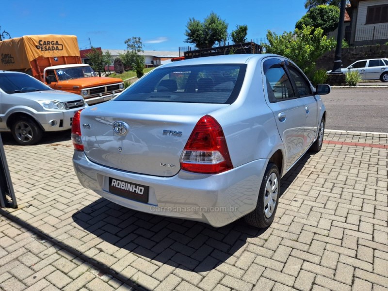 ETIOS 1.5 XS SEDAN 16V FLEX 4P MANUAL - 2013 - CAMBARá DO SUL