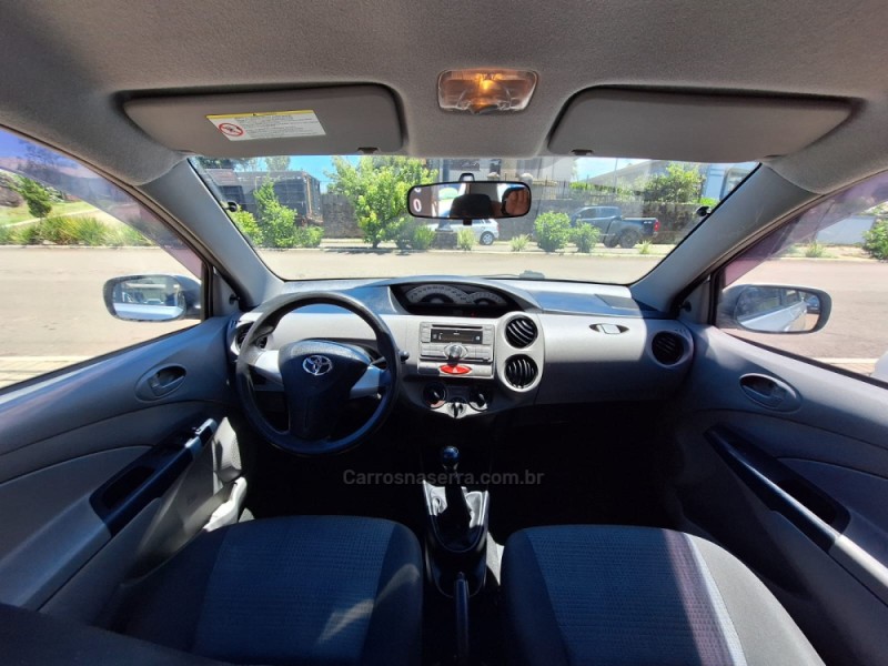 ETIOS 1.5 XS SEDAN 16V FLEX 4P MANUAL - 2013 - CAMBARá DO SUL