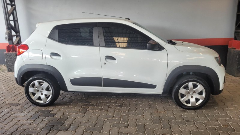 KWID 1.0 12V SCE FLEX ZEN MANUAL - 2019 - GARIBALDI