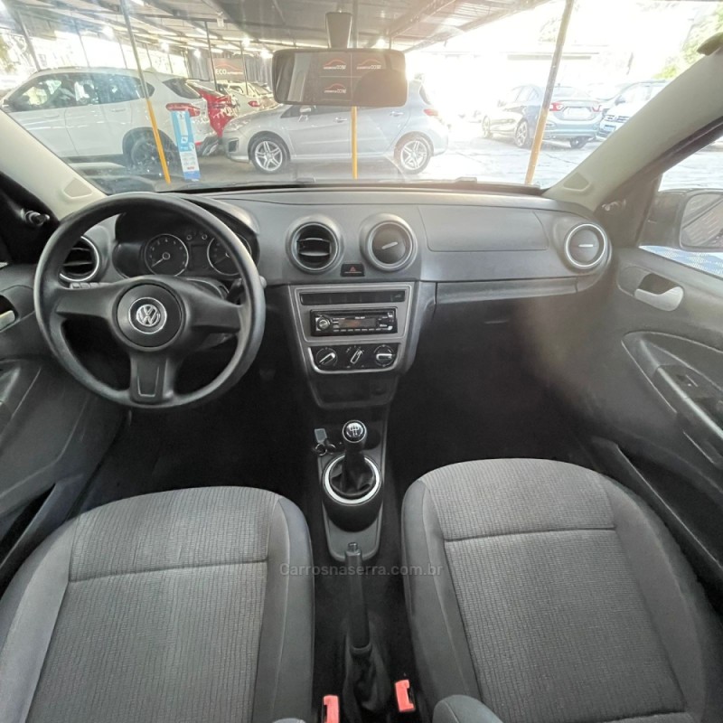 VOYAGE 1.0 MI 8V FLEX 4P MANUAL - 2013 - PASSO FUNDO